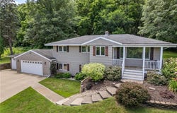 18557 Park View Road, Rollingstone Twp, MN 55959