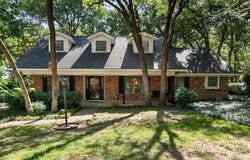 803 Live Oak Lane, Arlington, TX 76012