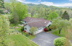 6925 Shaver RD, Roanoke, VA 24018