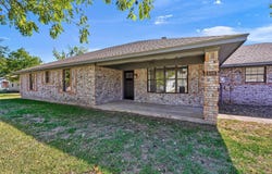 608 North Avenue, Whitesboro, TX 76273