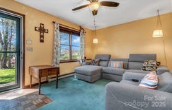10 Laurel Brook Drive, Hendersonville, NC 28792