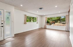 15546 Olden Street, Sylmar, CA 91342