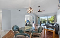 121 Gabriel Cir, NAPLES, FL 34104