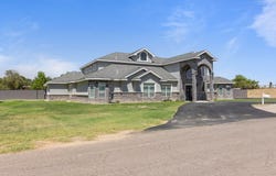 2344 E Oaklawn Dr., Kermit, TX 79745