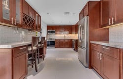 2021 NW 32nd Ct, Oakland Park, FL 33309