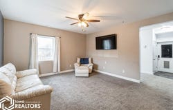 1813 Wiese Garden Road, Marshalltown, IA 50158