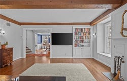 20887 Sydenham Road, Shaker Heights, OH 44122