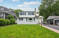 4 Lenape Trl, Wayne Twp., NJ 07470