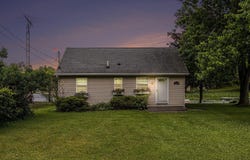 210 Oak Grove Drive, Brooklyn, MI 49230
