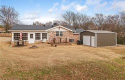 1101 W Main ST, Ozark, AR 72949