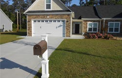 210 Oak Pointe Circle, Lumberton, NC 28358