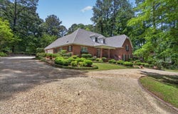 10 Heritage Trail, Laurel, MS 39440