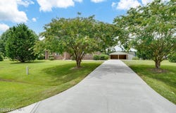 105 Phillip Mills Drive, Teachey, NC 28464