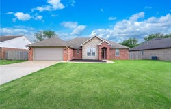 447 Buckboard Road, West Fork, AR 72774