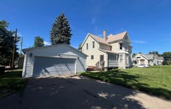 828 15TH Street, Rock Island, IL 61201