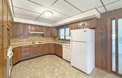 111 East Roosevelt Street, Freeport, IL 61032