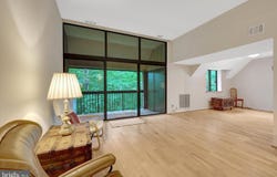 1665 PARKCREST CIR #301, RESTON, VA 20190