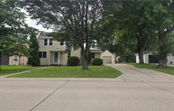 520 16th Street, Windom, MN 56101