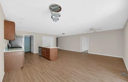 1524 S Woodland Avenue, Michigan City, IN 46360