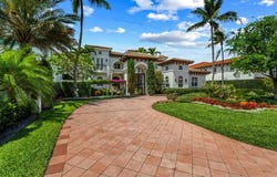 3111 NE 27th Ave, Lighthouse Point, FL 33064