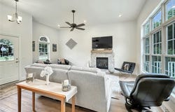 4871 S WAYSIDE Drive, Erie, PA 16505
