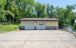 116 Burrell Hill Rd, Penn Twp, PA 15675