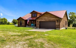 1789 E 512th Road, Bolivar, MO 65613