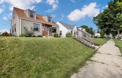 8512 W Townsend St, Milwaukee, WI 53222