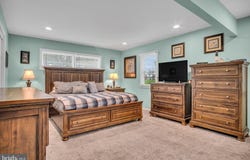 520 W CARACAS AVENUE, HERSHEY, PA 17033