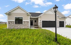 N119w15005 Ivy Ln, Germantown, WI 53022