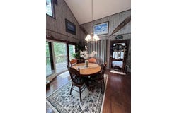 825 N Hillview Place, Lords Valley, PA 18428
