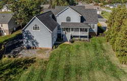 2554 VILLAGE DR, WAYNESBORO, VA 22980