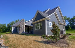 421 SOUTHAMPTON DRIVE, LITITZ, PA 17543