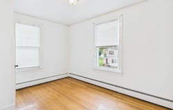 220 N BRADFORD STREET, DOVER, DE 19904