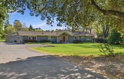 1450 Finley Rd, Pleasanton, CA 94588