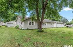 409 MAPLE Place, Kincaid, IL 62540