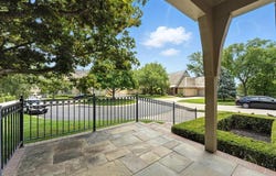 28 Le Mans Court, Prairie Village, KS 66208