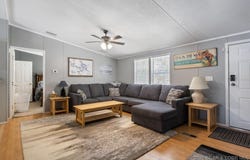 27420 Cross Lane Circle, Barnett, MO 65011