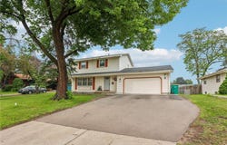 6012 Beard Avenue N, Brooklyn Center, MN 55429