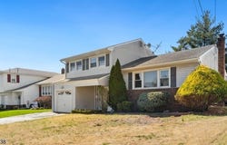1380 Omara Dr, Union Twp., NJ 07083-5211