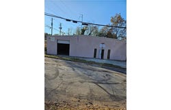 404 Clubhouse Drive, Stone Mountain, GA 30083