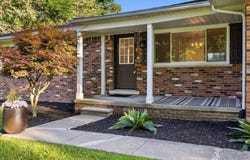 8572 Lee Rd Road, Brighton, MI 48116