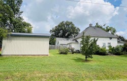 2301 N MAIN Street, Eldorado, IL 62930