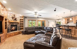 2833 SW 80th Street, Lincoln, NE 68532