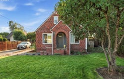 707 3RD St, Woodland, WA 98674