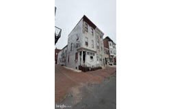 911 WALNUT, READING, PA 19601