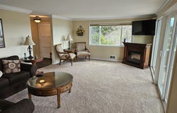 290 N 3RD Ct, CoosBay, OR 97420