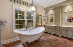 6 DOROTHY CIRCLE, ROYERSFORD, PA 19468