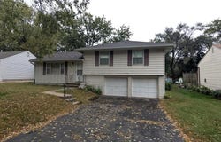 8507 Spring Valley Road, Raytown, MO 64138