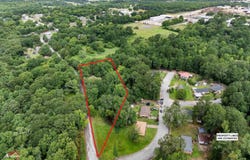 200 Jenkinst St, Henderson, TX 75652